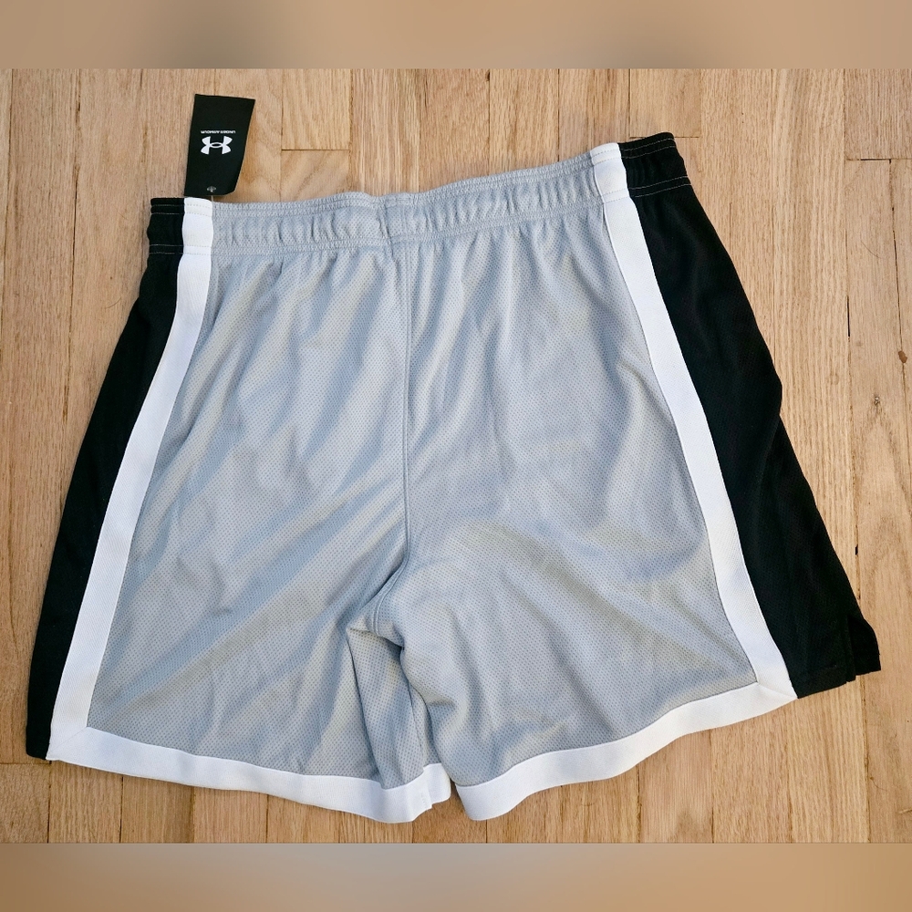Under Armour shorts- Size XL. BNWT - Picture 4 of 6